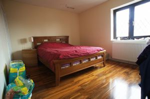 Bedroom- click for photo gallery